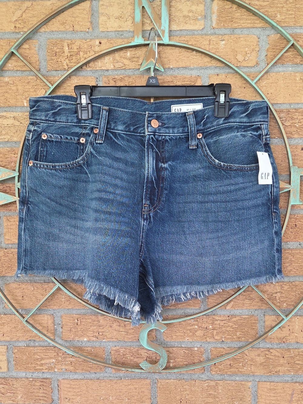GAP Mid Rise Ultra Soft Frayed Hem Denim Cut Off Shorts NWT $59.95 31/12R